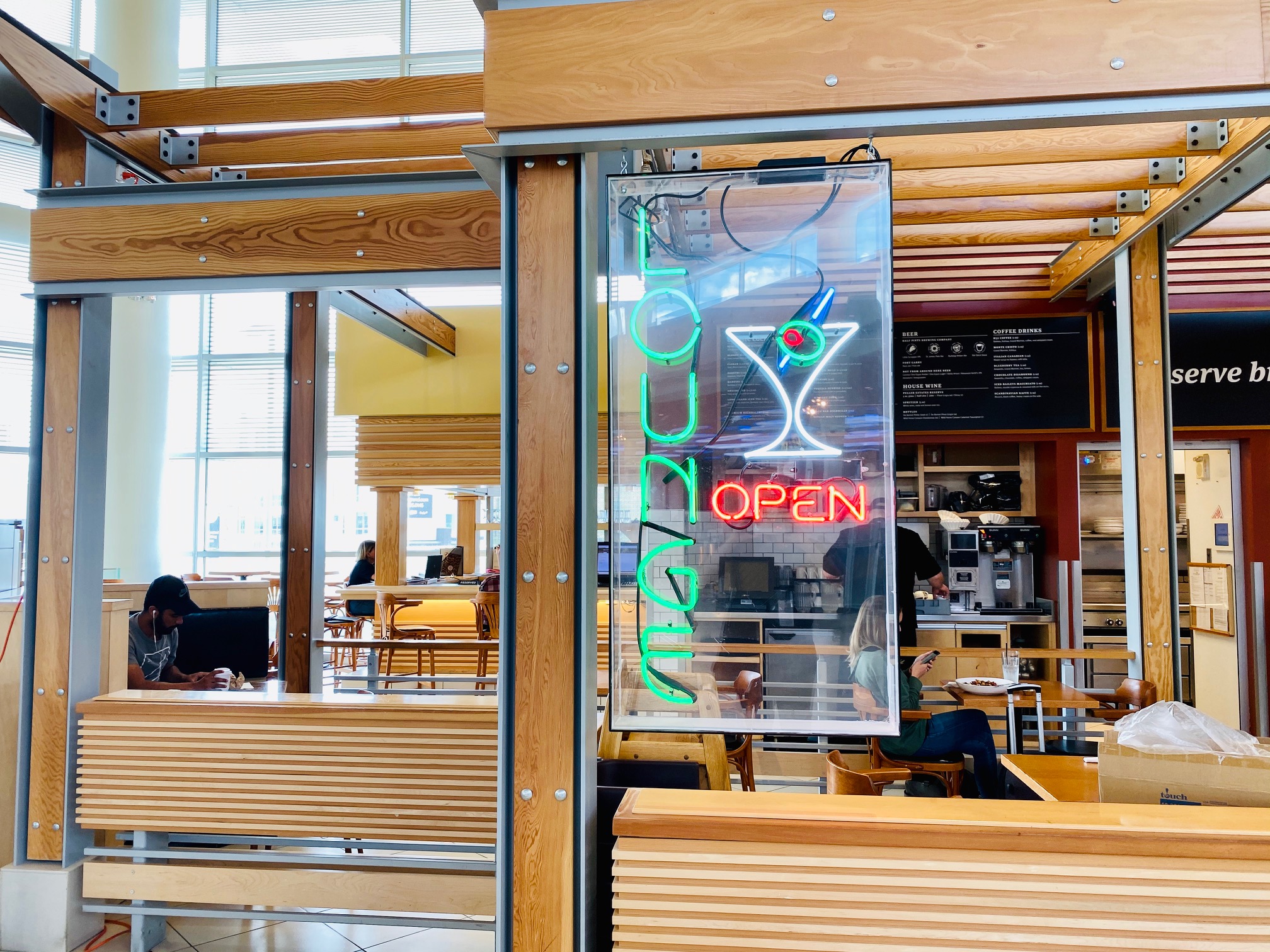 Stella's Cafe Lounge Signage